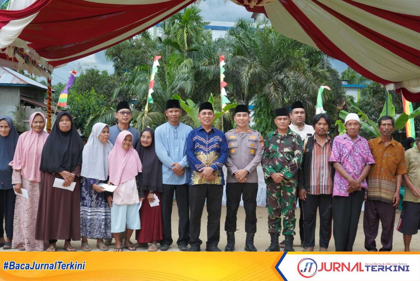 H Herman Bupati Inhil melaksanakan kegiatan Safari Ramadhan di Kecamatan Kempas Blok C, Kelurahan Kempas Jaya