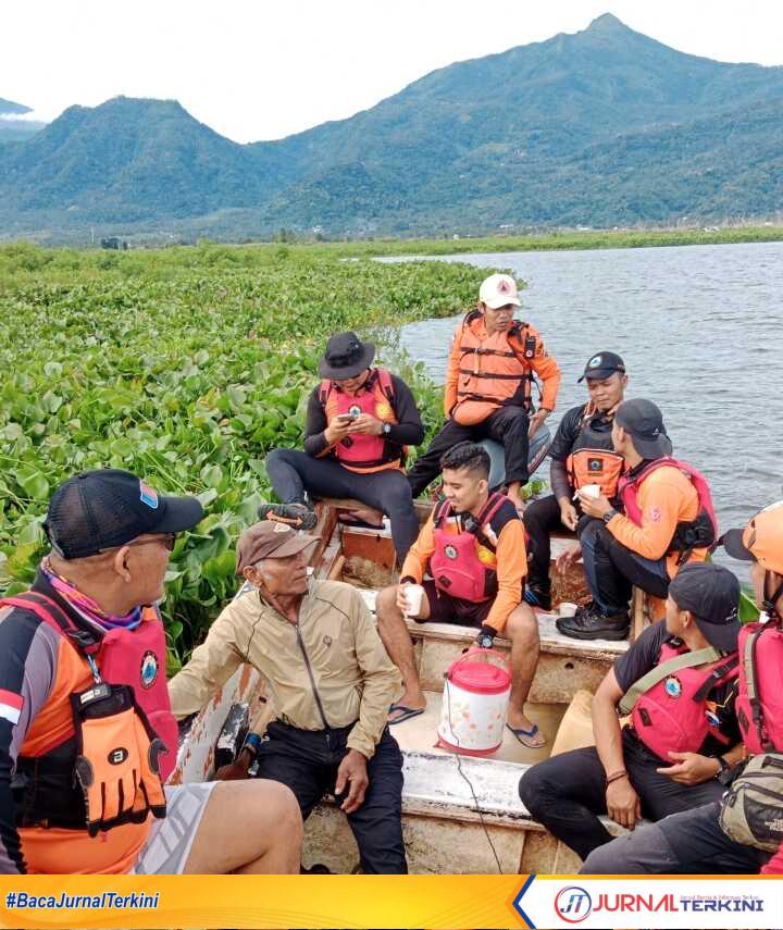 Polsek Tuntang, BPBD, SAR Buser dan Relawan bumi Serasi. Dibantu pula BPBD Kota Salatiga ikut membantu pencarian korban pada senin malam. “Pencarian dilakukan hingga Senin malam pukul 24.00 Wib./Dok.Foto.Jk_Zed (jurnalterkini.id/Ponco)