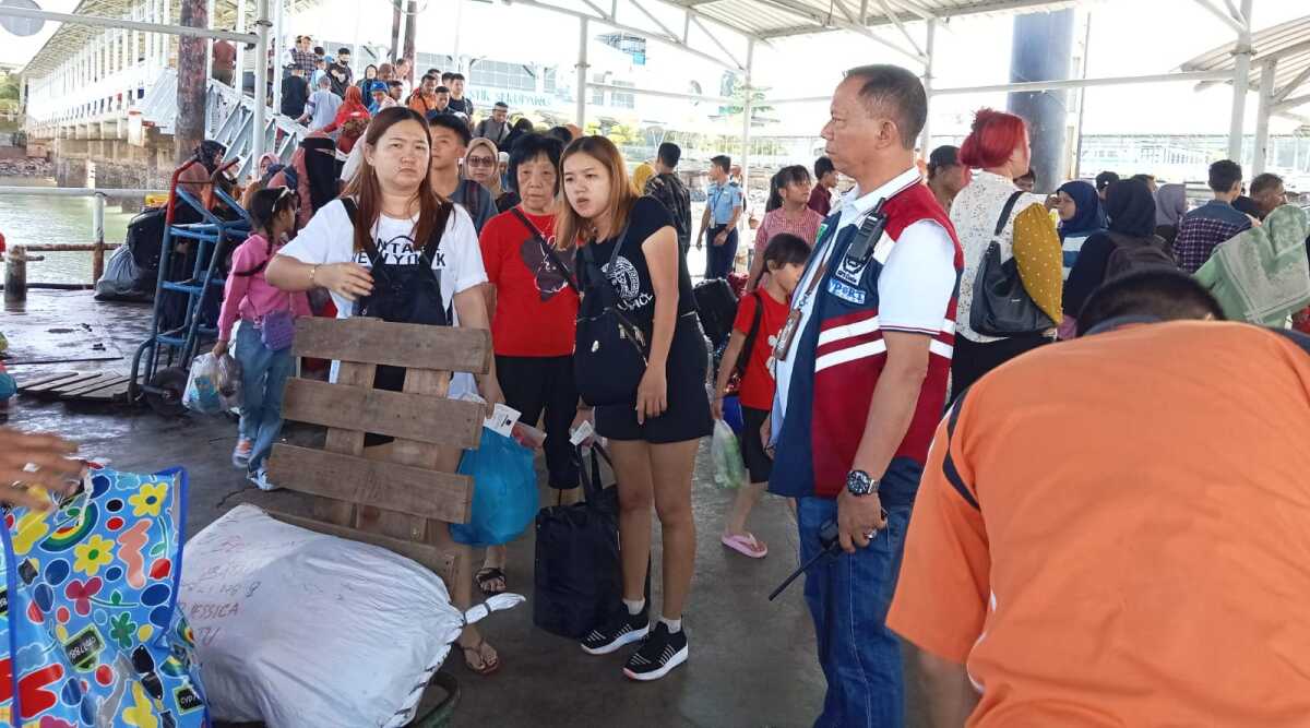 angkutan mudik lebaran batam Arus penumpang mudik lebaran di pelabuhan Batam (Foto: humasbpbatam)