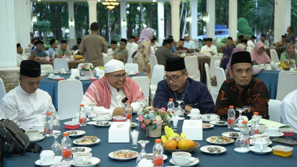 baznas Asahan (1) Bertempat di Pendopo Rumah Dinas Bupati Asahan, Rabu (26/03/2025), Pemerintah Kabupaten Asahan menghadiri kegiatan pengumpulan zakat, infaq dan shodaqoh (ZIS). (Diskominfo Asahan)