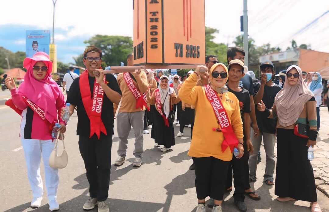 Pawai kebudayaan menjadi kegiatan puncak dari perhelatan yang diikuti oleh DPRD Kabupaten Dharmasraya, Rabu (08/01/2025). (Dokumentasi pribadi)