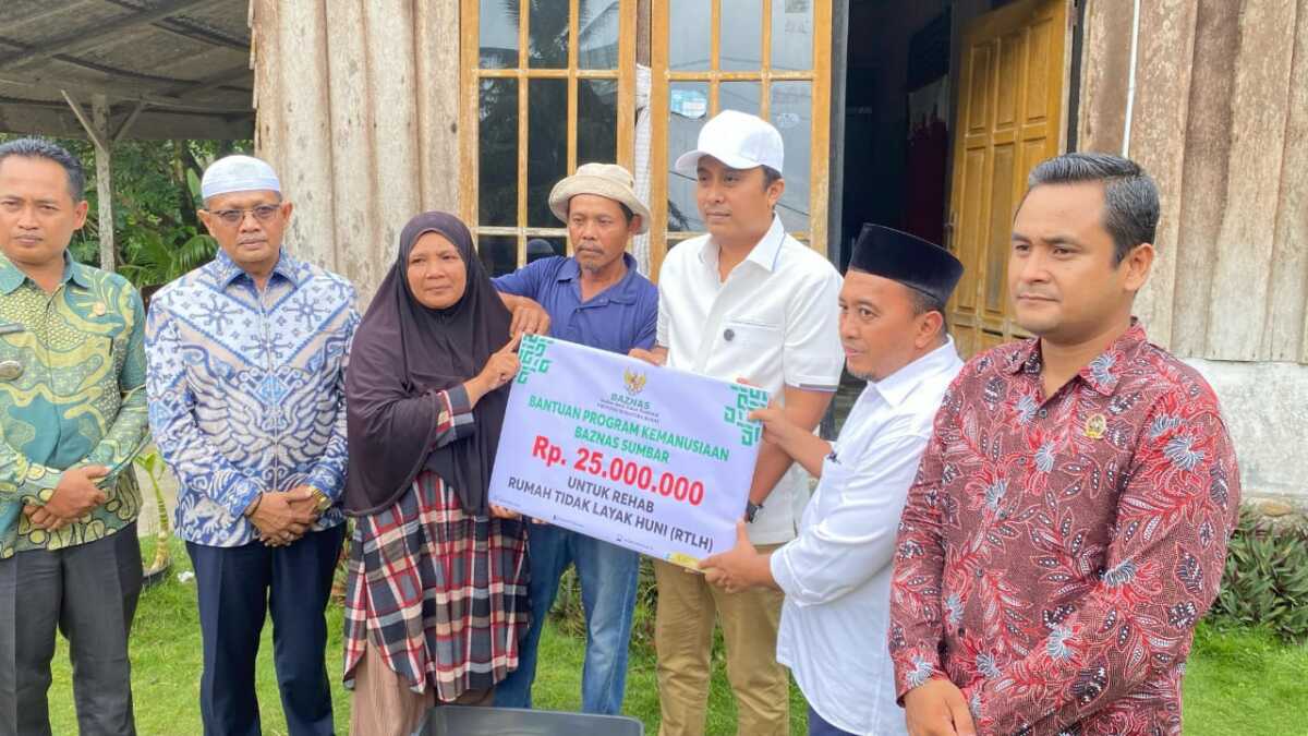 Wagub vasco ruseime dalam kegiatan safari Ramadhan di Pasaman Barat, Kamis (14/03/2025). ( Foto Adpim sumbar).