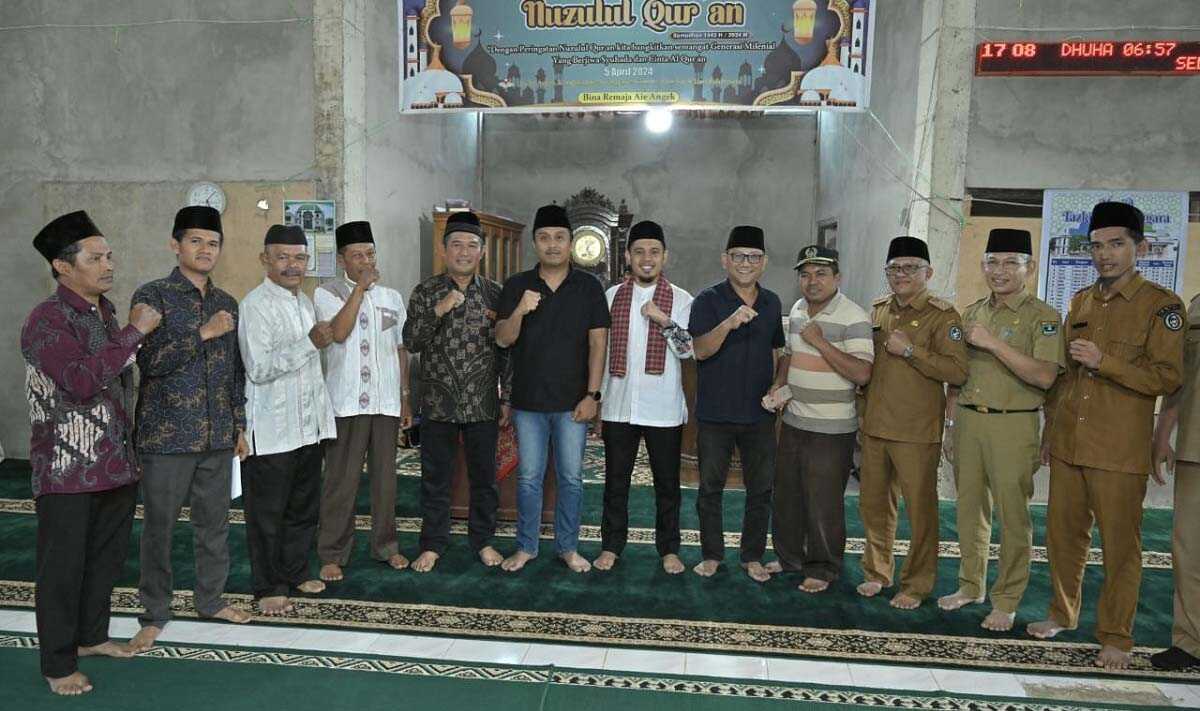 Wagub Sumbar, Vasco Ruseime bersama tim safari Ramadhan di Kab lima puluh kota, Sumbar. Senin ( 03/03/2025). ( Foto : Adpim Sumbar).