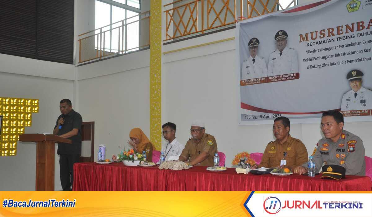 Wakil Bupati Karimun Rocky Marciano Bawole membuka Musrenbang Kecamatan Tebing, Selasa (15/4/2025). (JurnalTerkini.id/edy kencana)