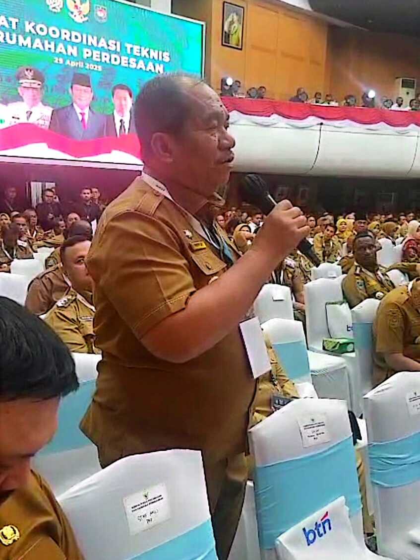 Bupati Asahan Taufik Zainal Abidin Siregar SSos MSi menghadiri Rapat Koordinasi Teknis Perumahan Perdesaan pada Selasa, (29/04/2025) di Gedung Sasana Bhakti Praja, Kementerian Dalam Negeri, Jakarta. (Diskominfo Asahan)