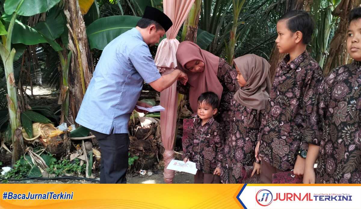 Anggota DPR RI, Ustadz Syahrul Aidi Ma'azat hadiri perayaan Hari Rayo Onam sekaligus penyantunan anak yatim dan piatu di Desa Pulau Jambu, Kecamatan Kampar, Kabupaten Kampar, Provinsi Riau, Senin (7/4/2025). (JurnalTerkini.id/canggih)