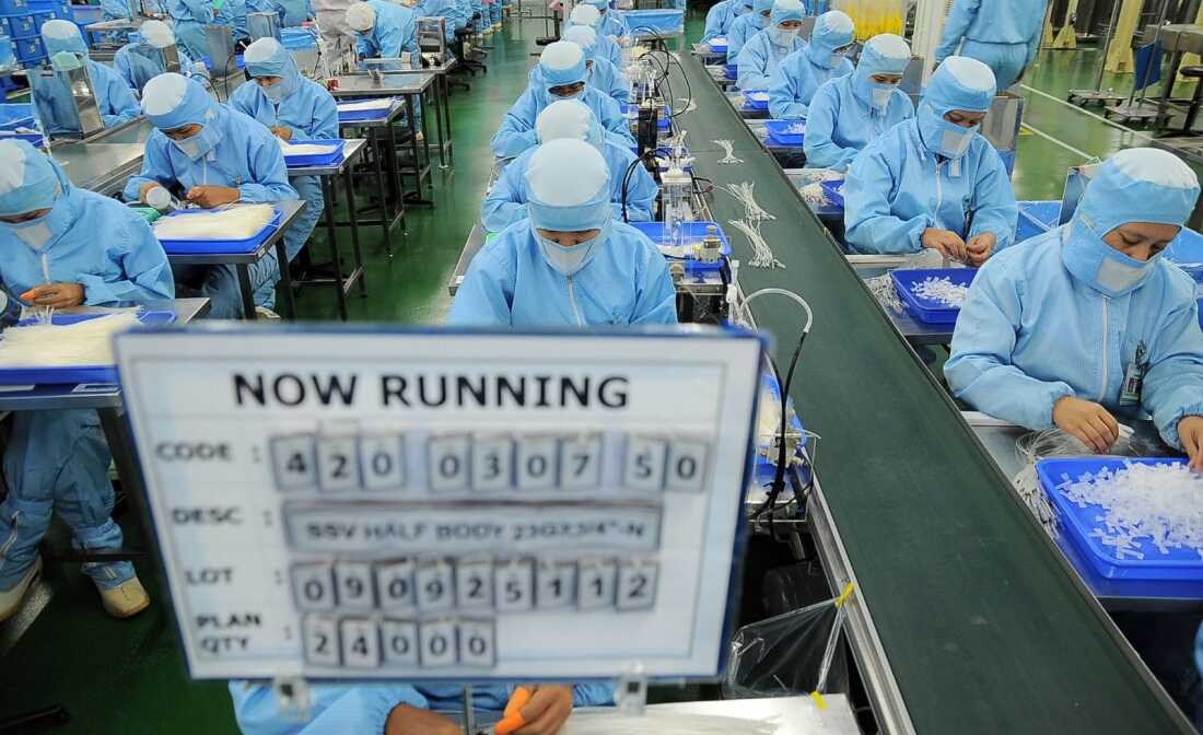 industri di Batam 1 Pekerjaan industri manufaktur di Kota Batam (foto: humasbpbatam)