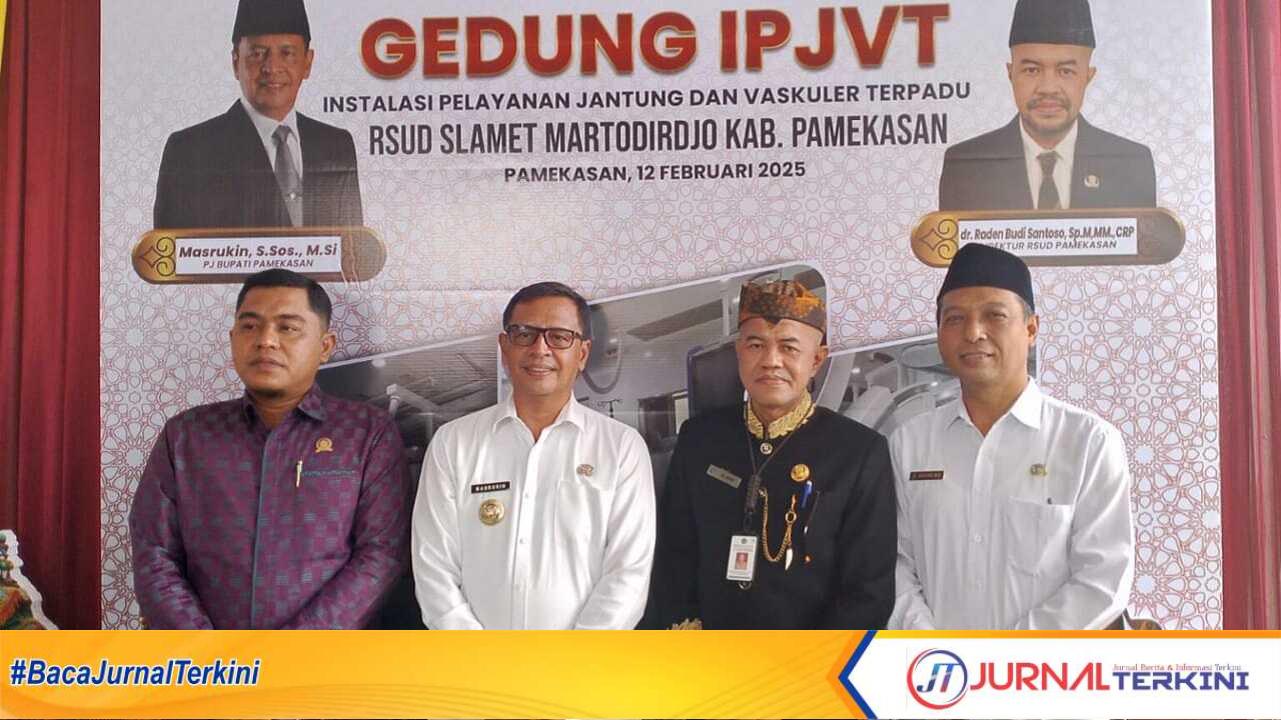 Pj Bupati Pamekasan Masrukin bersama Direktur RSUD Smart Pamekasan dr. Raden Budi Santoso, Ketua DPRD Pamekasan Ali Masykur, Kepala Dinkes Pamekasan dr. Saifuddin, Rabu (12/2/2025). (JurnalTerkini.id/fiki)