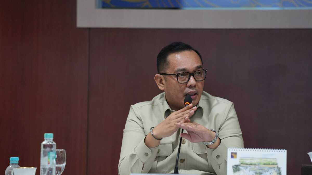 wamen investasi Wakil Menteri Investasi dan Hilirisasi RI/ Wakil Kepala BKPM RI, Todotua Pasaribu dalam kunjungan kerja ke BP Batam, Selasa (29/4/2025). (Foto: humasbpbatam)