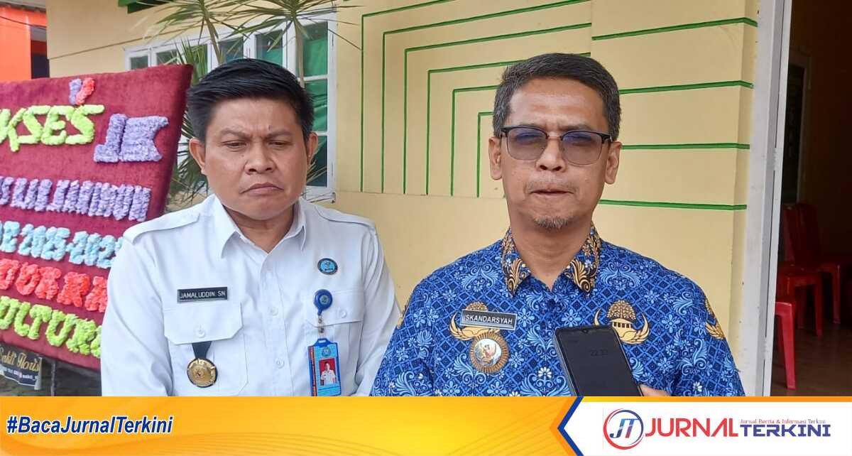 Bupati Karimun Iskandarsyah bersama Kepala BNNK Karimun AKBP Jamaluddin SN (JurnalTerkini.id/rusdi)