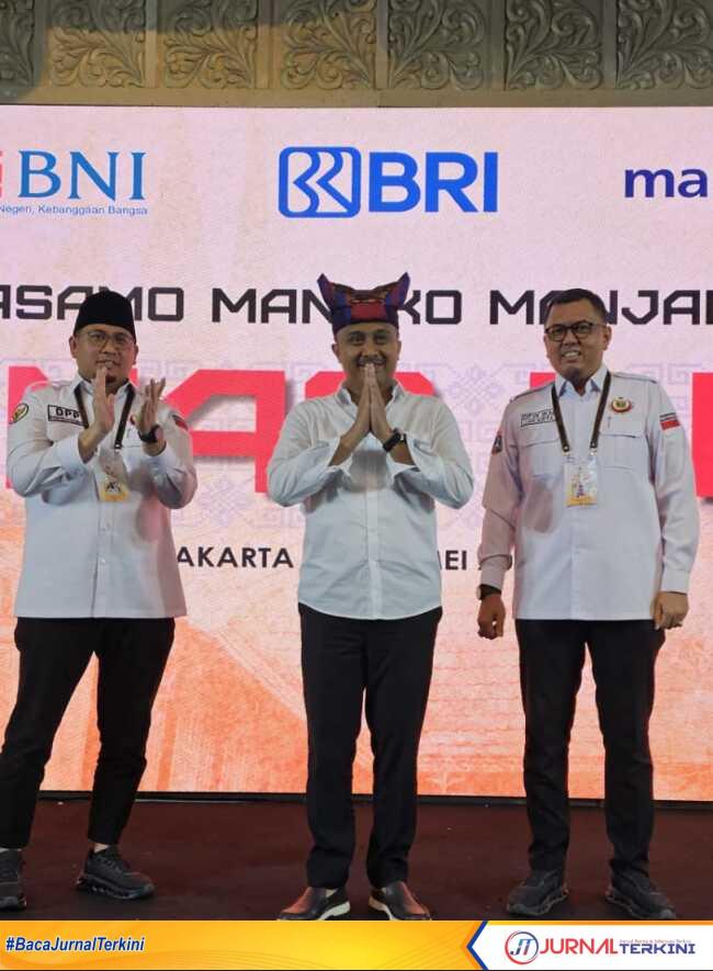 Wagub Sumbar Vasco Ruseime menutup Munas DPP IKM di hotel Santika Premiere Jakarta, Jum'at (23/5/2025) (foto Adpim sumbar).