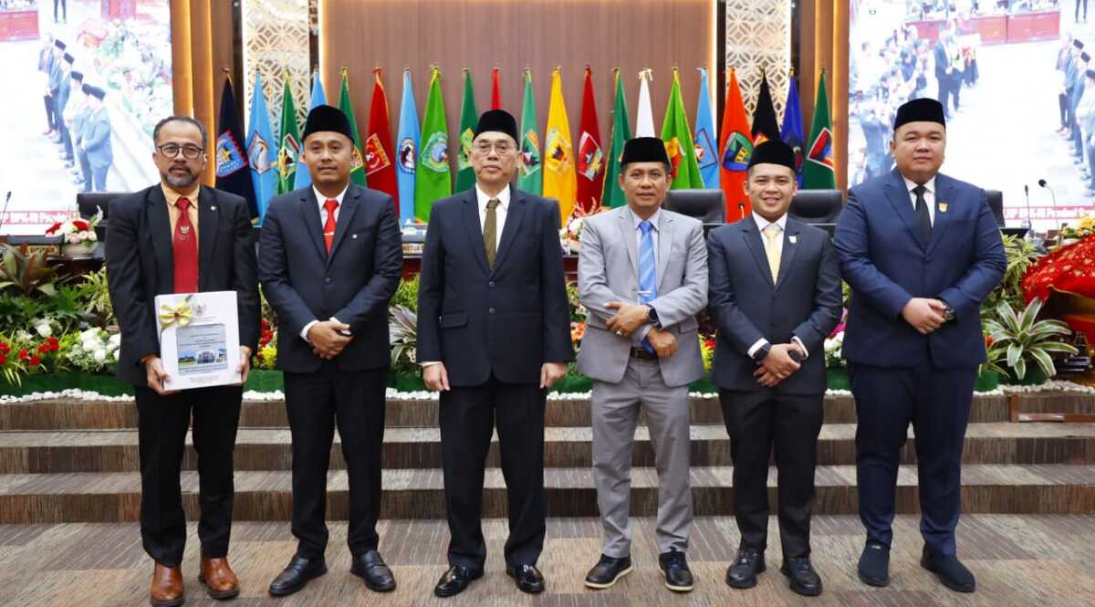 opini wtp sumbar 13 kali berturut-turut Pemprov Sumbar Raih Opini wajar tanpa pengecualian dari BPK RI. (Foto Adpim sumbar)