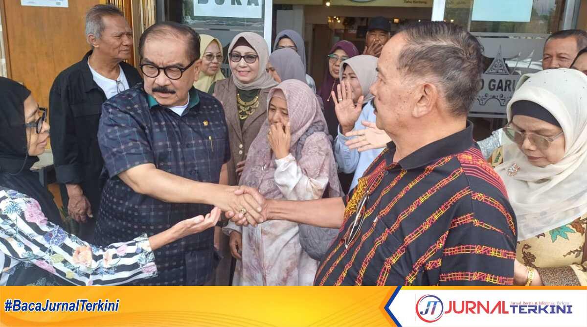 Shadiq Pasadigoe serap Aspirasi Masyarakat di kota Padang pada Sabtu (10/5/2025). (dokumentasi pribadi)