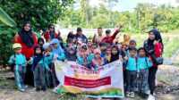 tk al-ihsan Karimun siswa/i Taman Kanak-kanak (TK) Al Ihsan Karimun, melaksanakan kunjungan Edukasi ke Gapoktan (Gabungan Kelompok Tani) di Harjosari Kecamatan Tebing, Rabu (30/4/2025). (Dokumentasi pribadi)