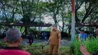 IMG-20250422-WA0037 Gerakan Solok bersih dalam rangka 100 hari Jon Firman Pandu- Candra. (Foto DiskominfokabSolok).