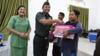 bakti sosial Kodim Karimun Komando Distrik Militer (Kodim) 0317/TBK menggelar bakti sosial dalam rangka memeriahkan HUT ke-75 Kodam I/Bukit Barisan bertempat di Aula Makodim 0317/TBK Jl. Jenderal Sudirman, Kelurahan Pamak, Kecamatan Tebing, Kabupaten Karimun, Kamis (12/06/2025). (JurnalTerkini.id/edy kencana)