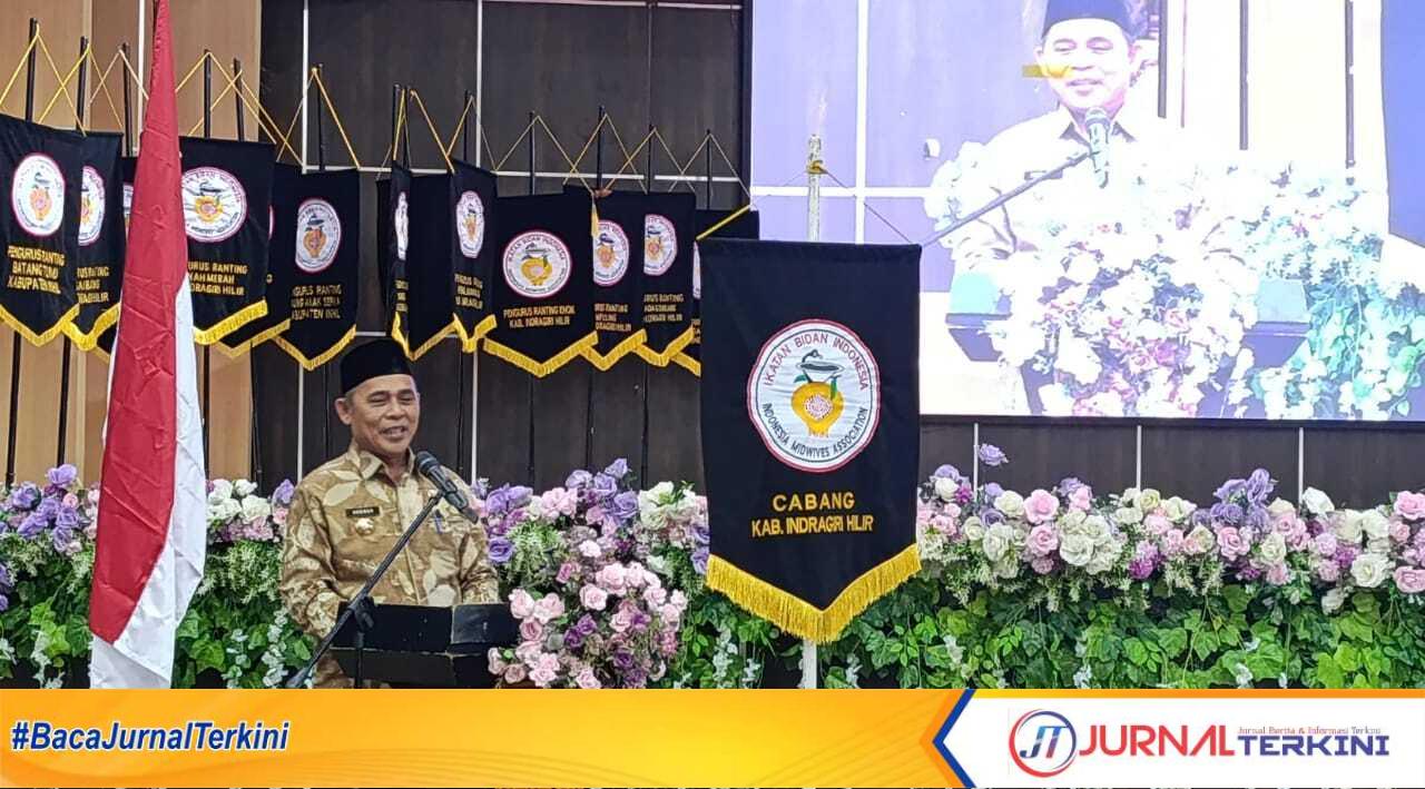 IMG-20250703-WA0022 Ket foto: Bupati Inhil, Haji Herman, saat kata sambutan di pelantikan pengurus Cabang IBI Inhil di Gedung Engku Kelana, Tembilahan, Kamis (3/7/2025)
