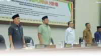 IMG-20250714-WA0072 Ket foto: Bupati Inhil, Haji Herman, saat pidato penyampaian kesepakatan kebijakan umum perubahan APBD dan rancangan PPAS perubahan tahun 2025 di ruang rapat Paripurna DPRD Inhil, Senin (14/7/2025).