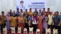 IMG-20250717-WA0060 Ket foto: Bupati Inhil, Haji Herman, saat membuka launching penyaluran bantuan pangan, Kamis (17/7/2025).