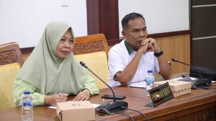 Badan Pembentukan Peraturan Daerah (Bapemperda) DPRD Kota Batam menggelar rapat koordinasi bersama sejumlah organisasi perangkat daerah (OPD) guna membahas kesiapan pelaksanaan Program Pembentukan Peraturan Daerah (Propemperda) tahun 2025 di ruang Komisi III DPRD Kota Batam, Kamis (5/6/2025). (dprd.batam.go.id)