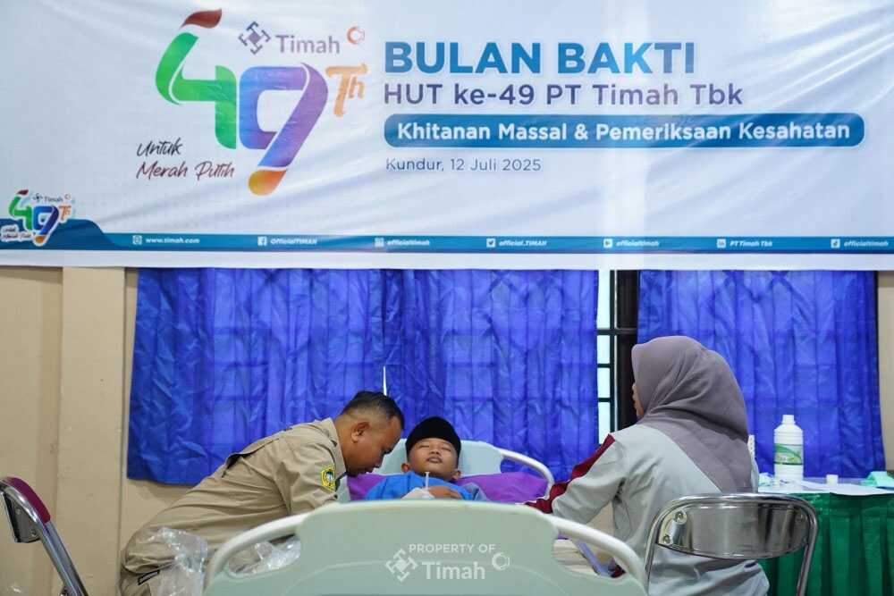 PT Timah menggelar khitanan massal di Graha Timah, Kantor Wilayah Operasi Kundur, Kabupaten Karimun, Provinsi Kepulauan Riau pada Sabtu (12/7/2025). (timah)
