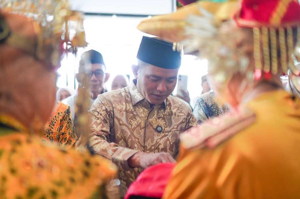 mubes ikk solok Bupati saat hadiri Mubes Ikatan Keluarga Kacang 2025 di Hotel Premiere Solok, Kamis 03/04/2025). (Foto DiskominfokabSolok).