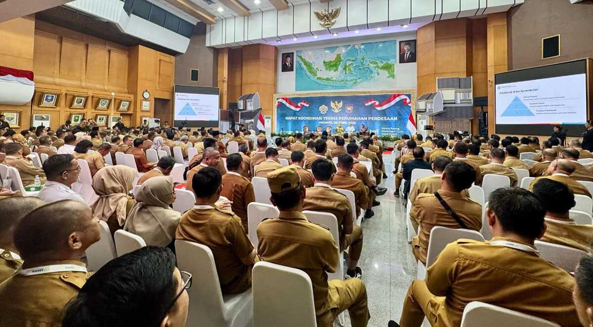 perumahan perdesaan solok Bupati Solok hadiri Rakorterl Perumahan Pedesaan di Gedung Sasana Bhakti Praja Kemendagri, Selasa (29/04/2025). (Foto DiskominfokabSolok).