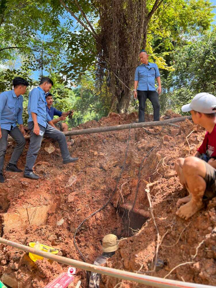 Badan Usaha SPAM, Fasilitas, dan Lingkungan BP Batam telah menyelesaikan perbaikan pipa yang bocor di kawasan Hotel Vista, Kamis (10/7/2025). (Foto: humasbpbatam)