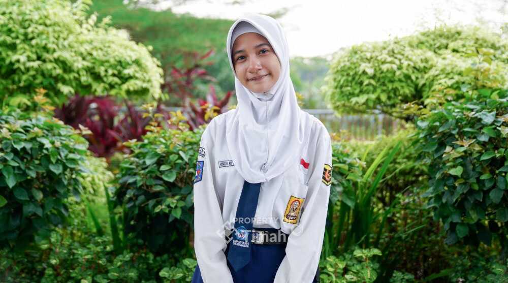 siswa pemali boarding school pt timah Rindu Rifiani, siswi asal Tanjungpandan, Belitung menjadi salah satu penerima Beasiswa Pemali Boarding School PT Timah tahun ajaran 2025/2026. (timah)