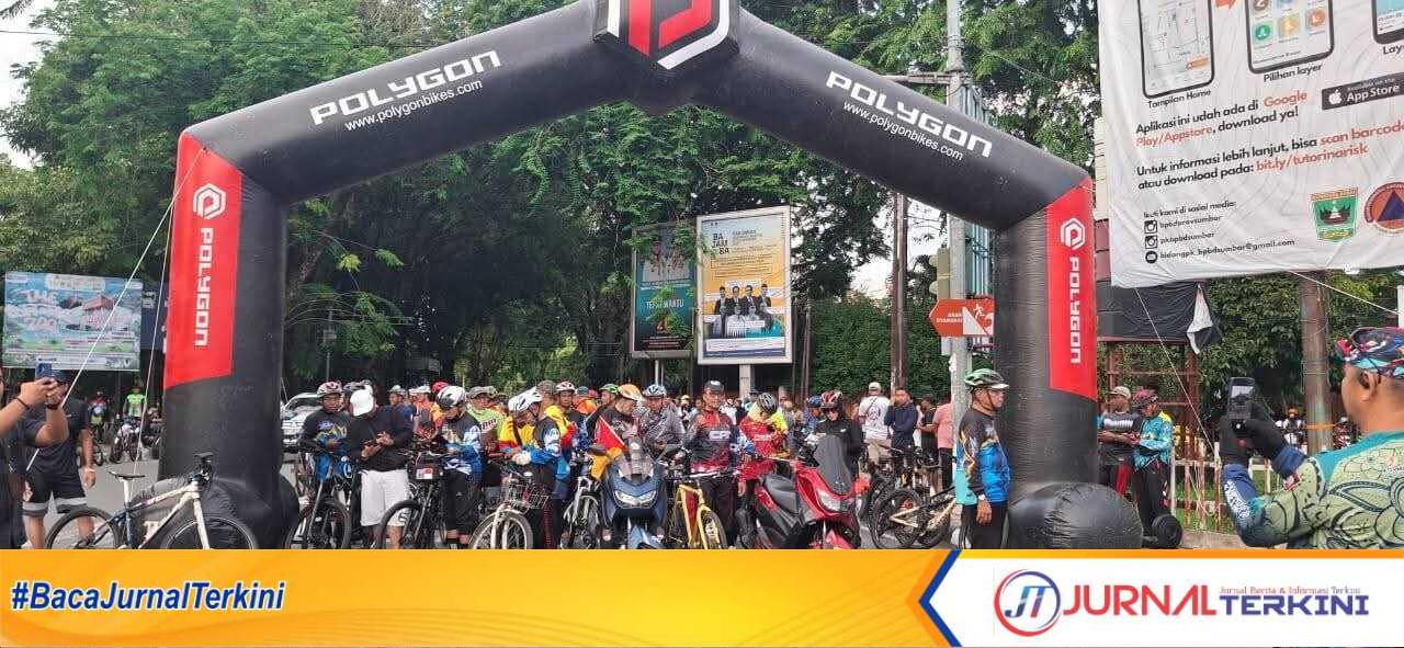 Padang Diserbu Puluhan Ribu Pesepeda pada acara Gowes Siti Nurbaya Adventure HJK ke-356. (Foto Kominfo Padang).
