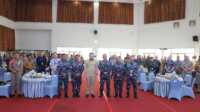 Kunjungan Taruna Akademi Angkatan Laut (AAL) dan delegasi ASEAN Plus Cadet Sail (APCS) 2025 tergabung 22 Negara di Padang. (Foto Kominfo Padang).