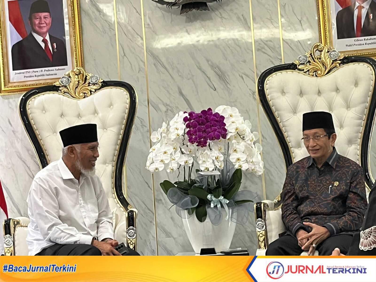 Mahyeldi Ansharullah bersama Menteri Agama, Prof. Dr. KH. Nasaruddin Umar, pada Kamis (17/7/2025). (Foto Adpim Sumbar).