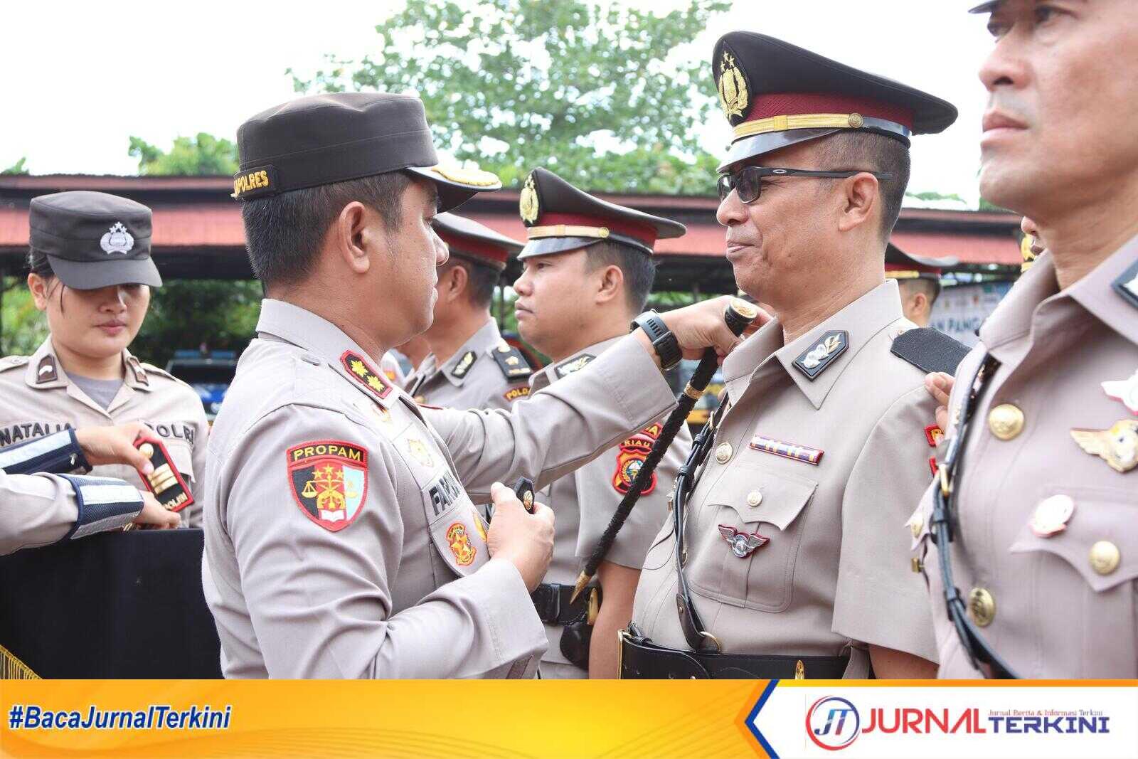 Ket Foto: Polres Inhil gelar Sertijab, langsung dipimpin oleh Kapolres Inhil AKBP Farouk Oktora, S.H., S.I.K., Rabu (20/8/2025).