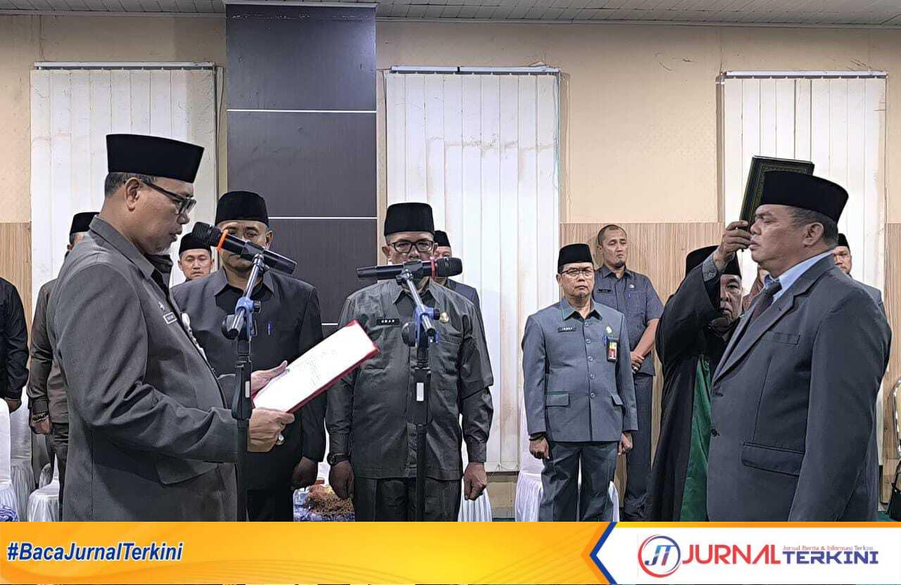 Ket foto: Pelantikan Pejabat PPT di Aula Lantai 5 Kantor Bupati Inhil, Kamis (28/8/2025) malam.
