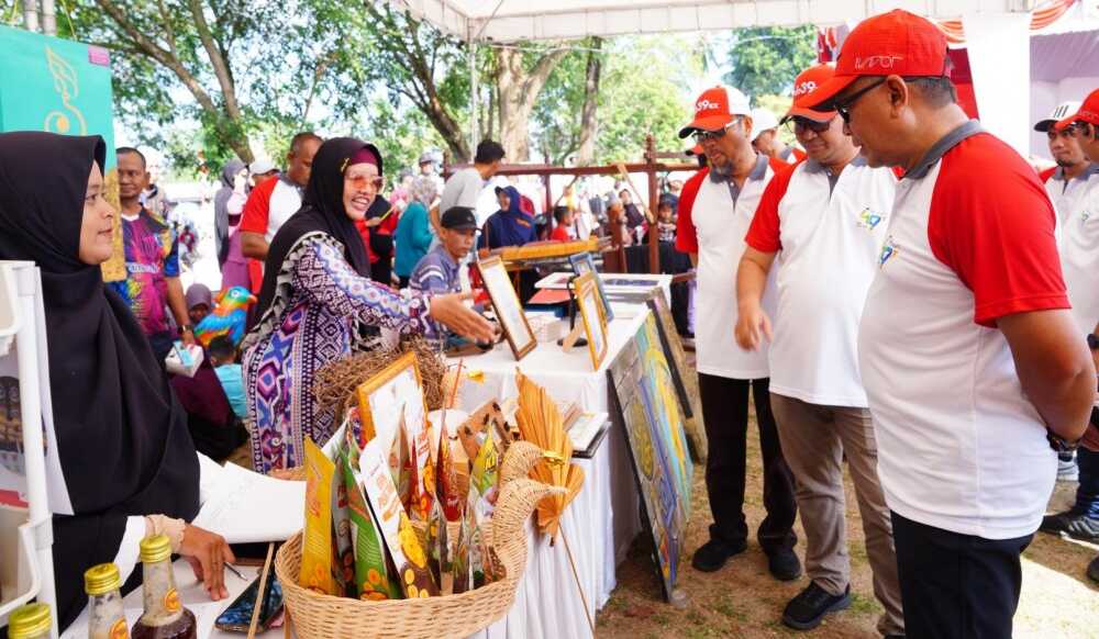 bazar UMKM hut pt timah di Kundur Bazar UMKM yang dilaksanakan di Lapangan Upacara Kantor PT Timah, di Desa Gemuruh, Kecamatan Kundur Barat, Kabupaten Karimun pada Minggu (20/7/2025). (Timah)