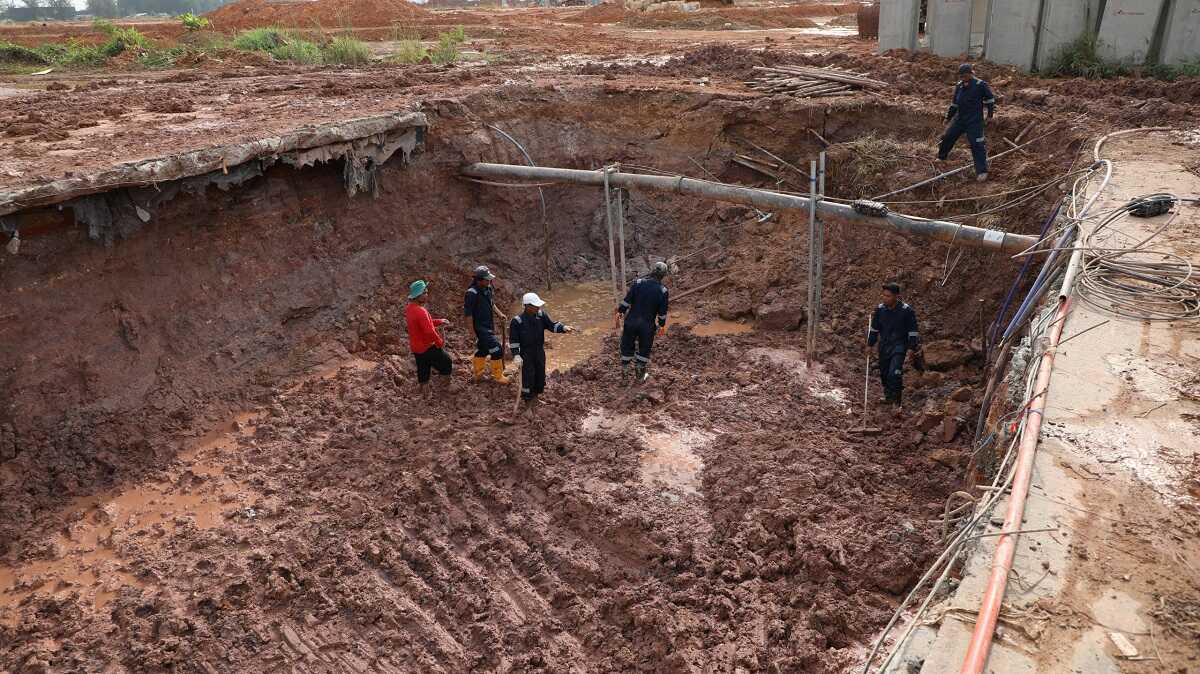 Badan Pengusahaan (BP) Batam memperbaiki lima titik rawan banjir di Kota Batam pada Jumat (29/8/2025) sebagai upaya pengendalian dan pencegahan banjir. (foto: humasbpbatam)