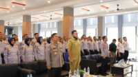 100 Tenaga Alih Daya Dishub Terima Pengarahan Dari Walikota Padang. (Foto Dok Is).