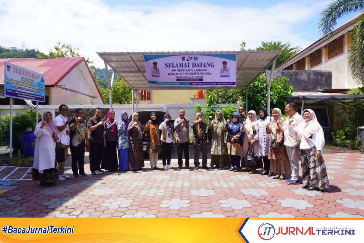 Tim Verifikasi penilaian Kota Sehat di Kota Padang. (Foto Kominfo Padang).
