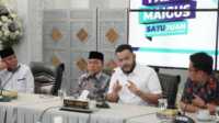 Fadly Amran saat memimpin rapat implementasi Progul Kota Padang di Kediaman Resmi Wali Kota, Rabu (24/9/2025). (Foto Kominfo Padang).