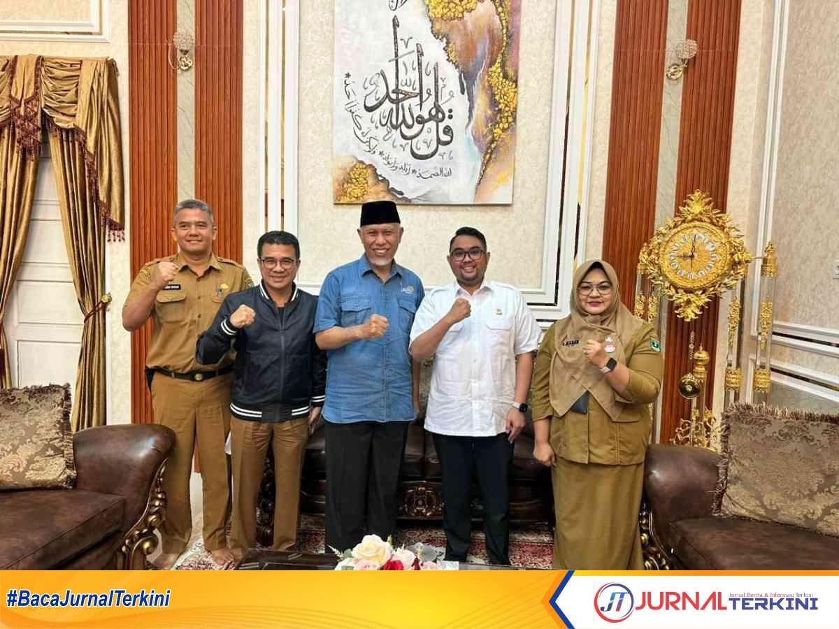 Gubernur Mahyeldi saat nerima Audensi Direktur PT. MNC Asset Management, Selasa (9/9/2025). (Foto Adpim Sumbar).