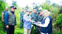 IMG-20250924-WA0118 Danrem 032 Wirabraja bersama Wabup Solok Tinjau Lokasi Pembangunan Makorem Baru di Batang Barus. (Foto DiskominfokabSolok).