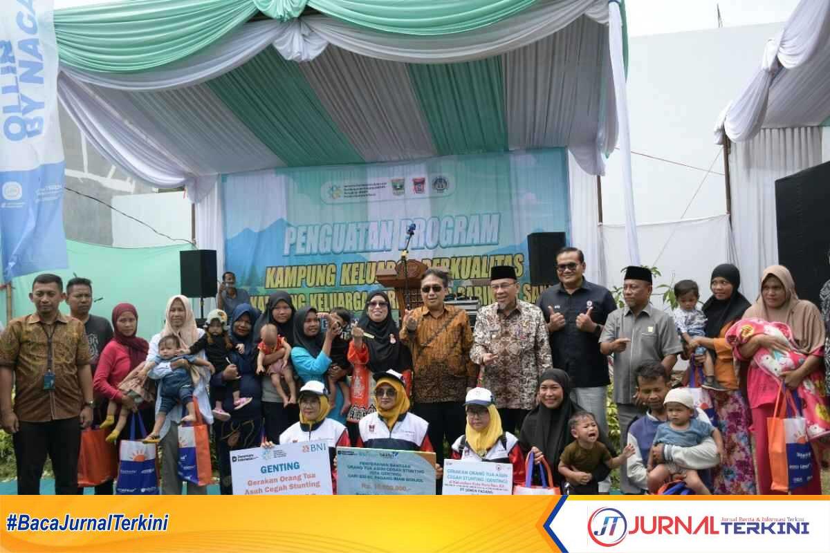 PT Semen Padang salurkan bantuan bedah rumah senilai Rp20 juta di Kecamatan Lubuk Kilangan, Kota Padang. (Dok ist).