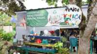olah sampah csr timah PT Timah Tbk memberikan dukungan untuk pengolahan sampah kepada Komunitas Kreasi Pemuda Pangkalpinang melalui program CSR. (Timah)