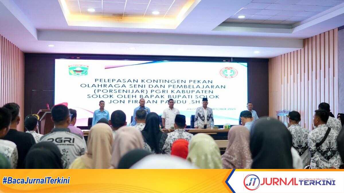 IMG-20251002-WA0184 Kegiatan Pelepasan Kontingen Porsenijar PGRI Kab Solok. (Foto DiskominfokabSolok).