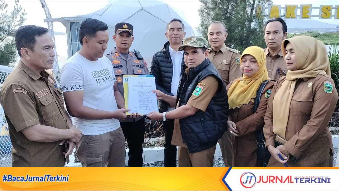 IMG-20251015-WA0058_transformed Pemkab Solok kenakan sanksi administratif kepada PT. Lakeside alahan wisata. (Foto DiskominfokabSolok).