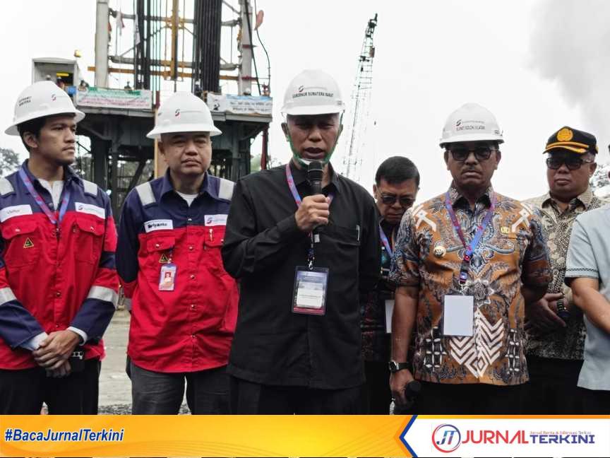 IMG-20251016-WA0055-transformed Gubernur Sumbar saat meresmikan Tajak Sumur Pertama Pengembangan PLTP Muara Laboh Unit-2. (Foto Adpim Sumbar).