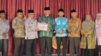 Gubernur Sumbar, Mahyeldi Ansharullah, menghadiri The 14th Batik Birru SMA Negeri 1 Padang Panjang. (Foto: Adpim Sumbar).