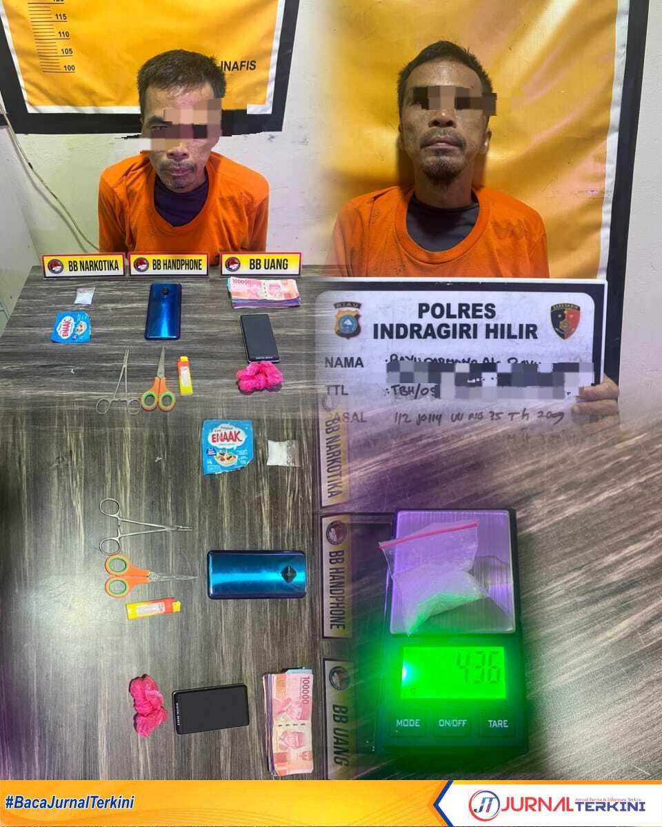 IMG-20251103-WA0016 Ket Foto: Barang bukti sabu seberat 4,46 Gram di sita dari tersangka (B D alias B O) (48), warga Jalan Cendrawasih II, Kelurahan Tembilahan Kota, Kecamatan Tembilahan, Kabupaten Indragiri Hilir.