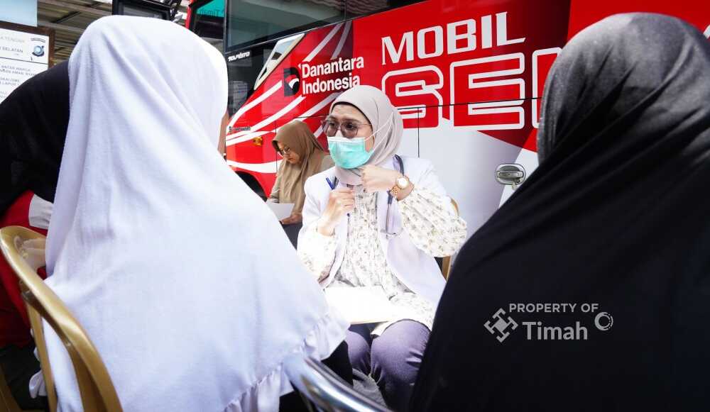 mobil sehat PT Timah di cambai Layanan kesehatan gratis Mobil Sehat PT Timah hadir di Kantor Desa Cambai Selatan, Kabupaten Bangka Tengah, Jumat (14/11/2025), dan disambut antusias oleh masyarakat sekitar. (Timah)