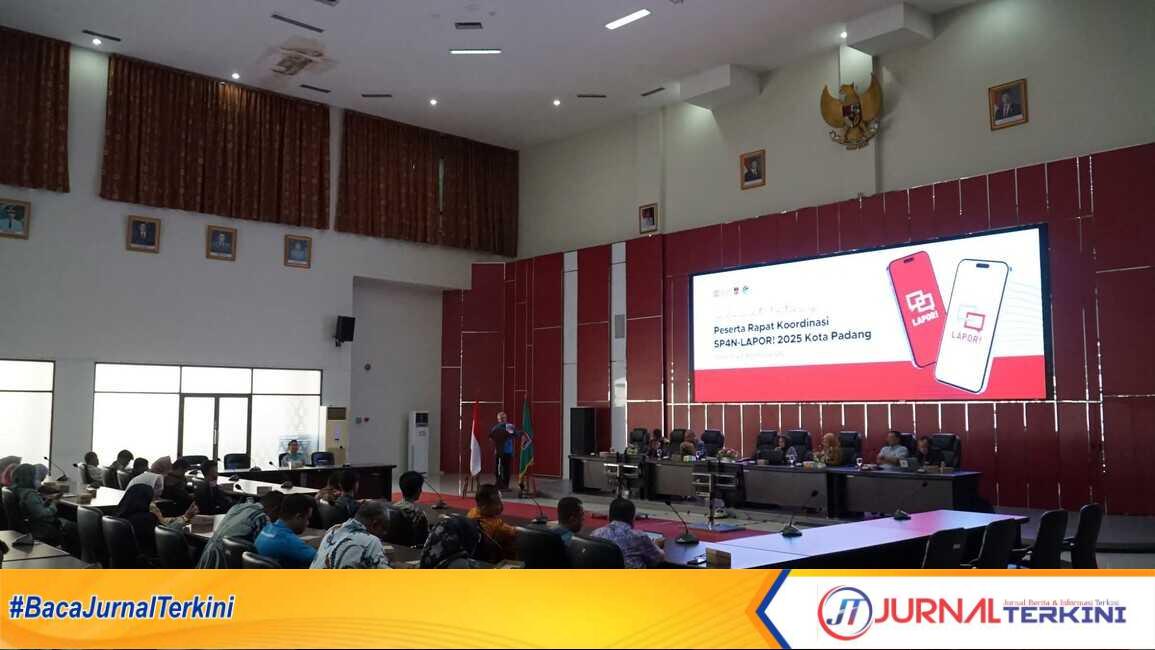 Pengelolaan SP4N LAPOR Kota Padang Terbaik di Sumbar. (Foto Kominfo Padang).